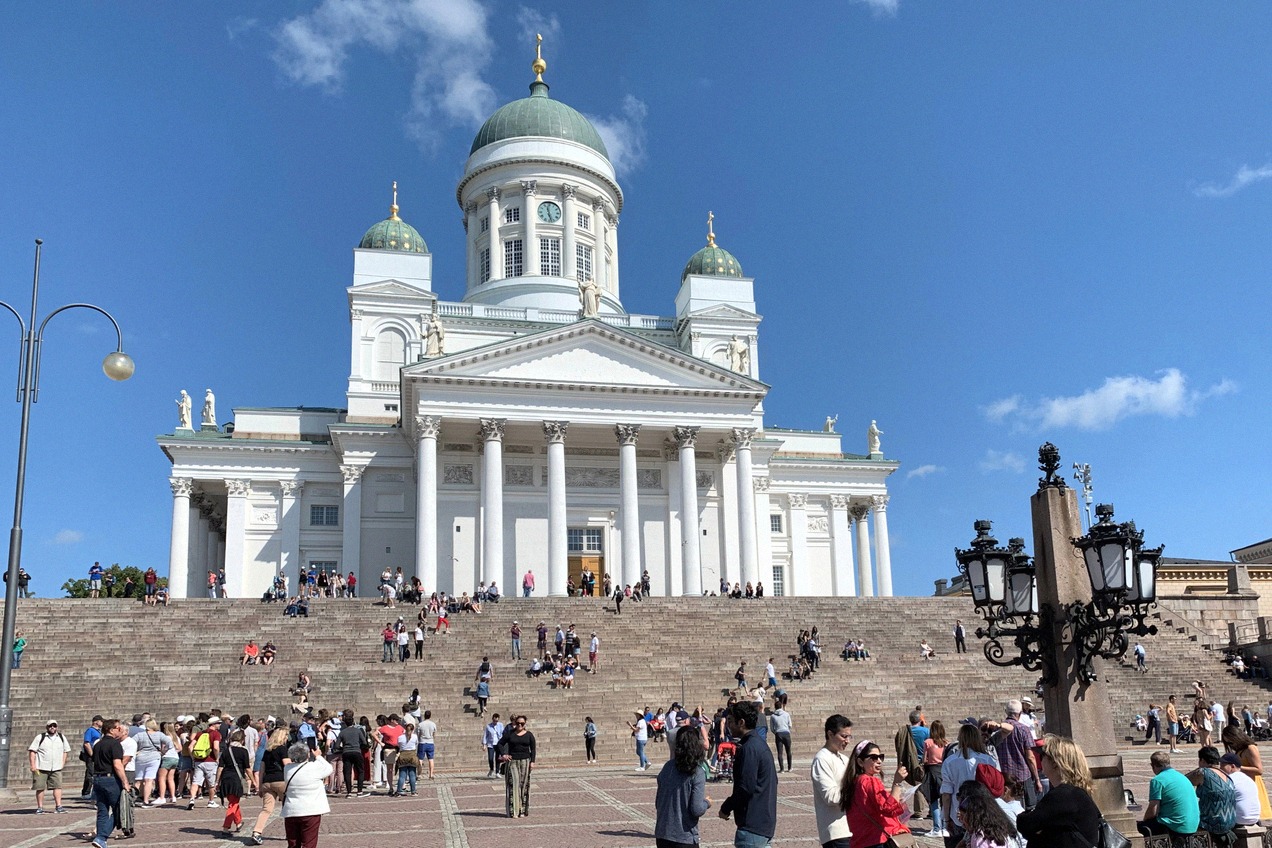 Der Dom am Senatsplatz im Zentrum von Helsinki. Dom von Helsinki am Senatsplatz